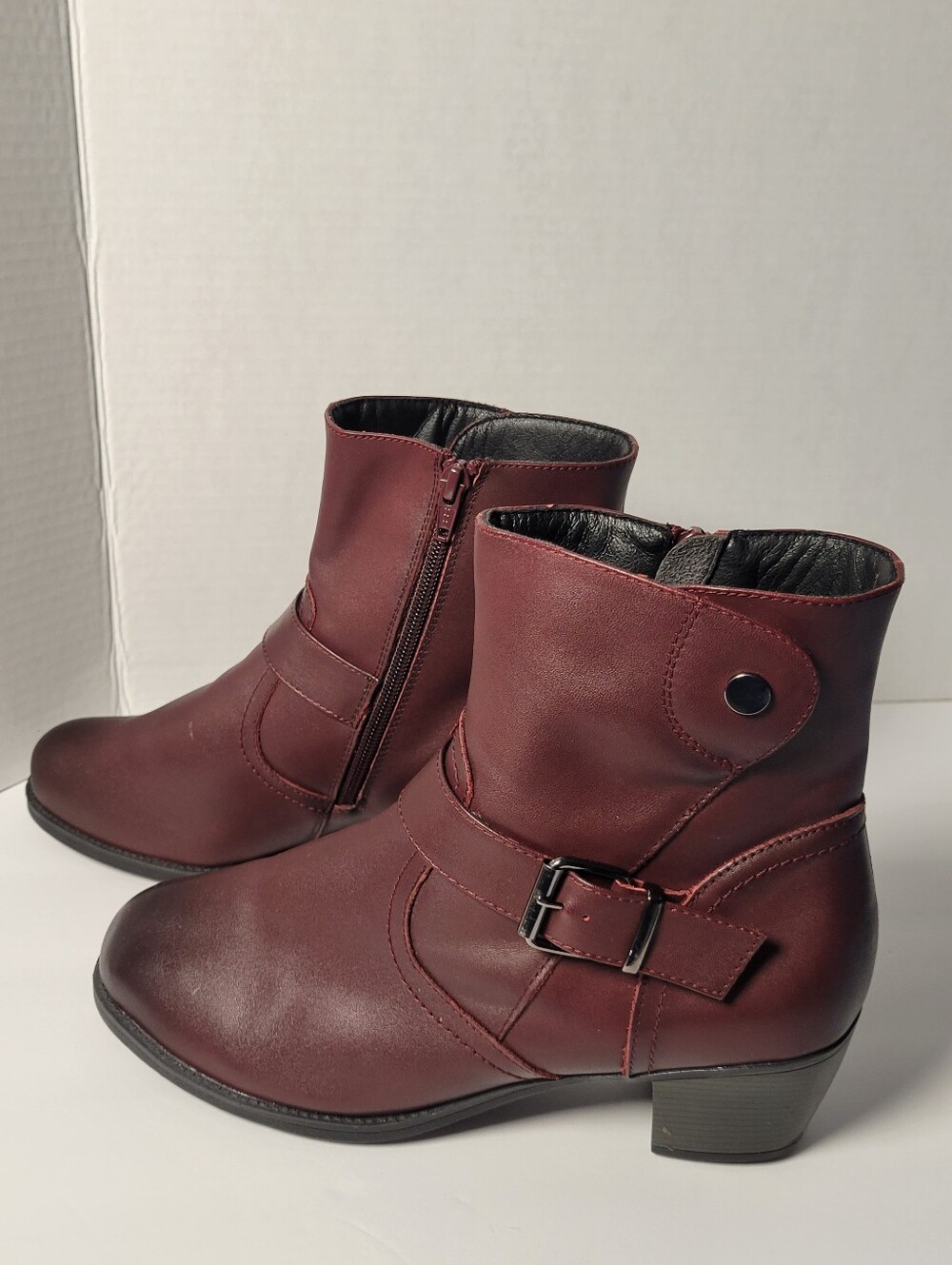 Women’s Propet Tory Ankle Bootie in Burgundy